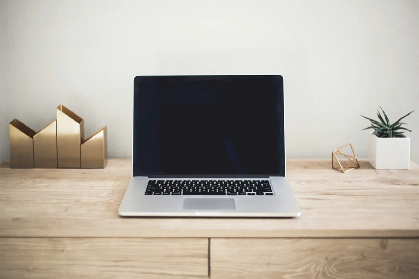 7 Rekomendasi Laptop untuk Kerja Terbaik 2024, Bantu Produktivitasmu!