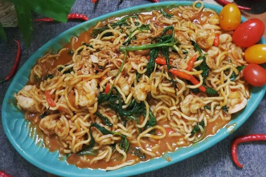 Resep Mie Kangkung Belacan Khas Medan Yang Pedas Dan Gurih