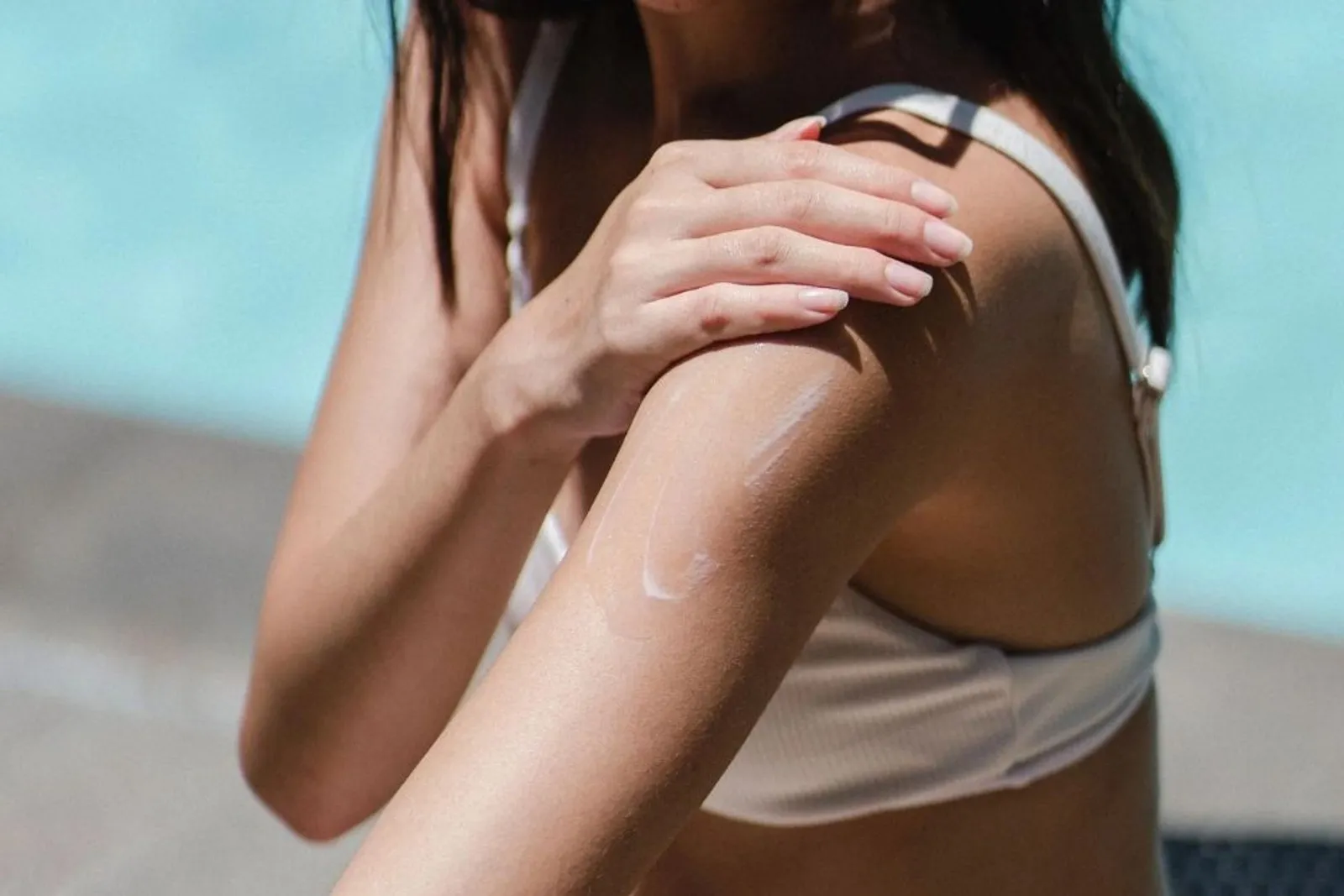 7 Pilihan Sunblock untuk Badan yang Murah, Memproteksi Kulit