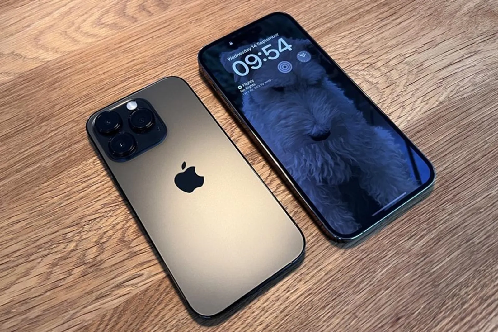 Perbedaan iPhone 14 VS iPhone 15, Tampilan Mirip Spek Berbeda