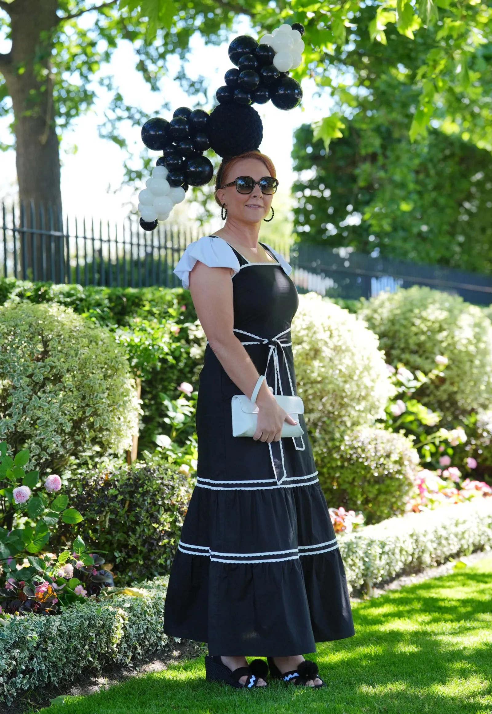 7 Headpiece Terunik yang Dikenakan Tamu Royal Ascot 2024