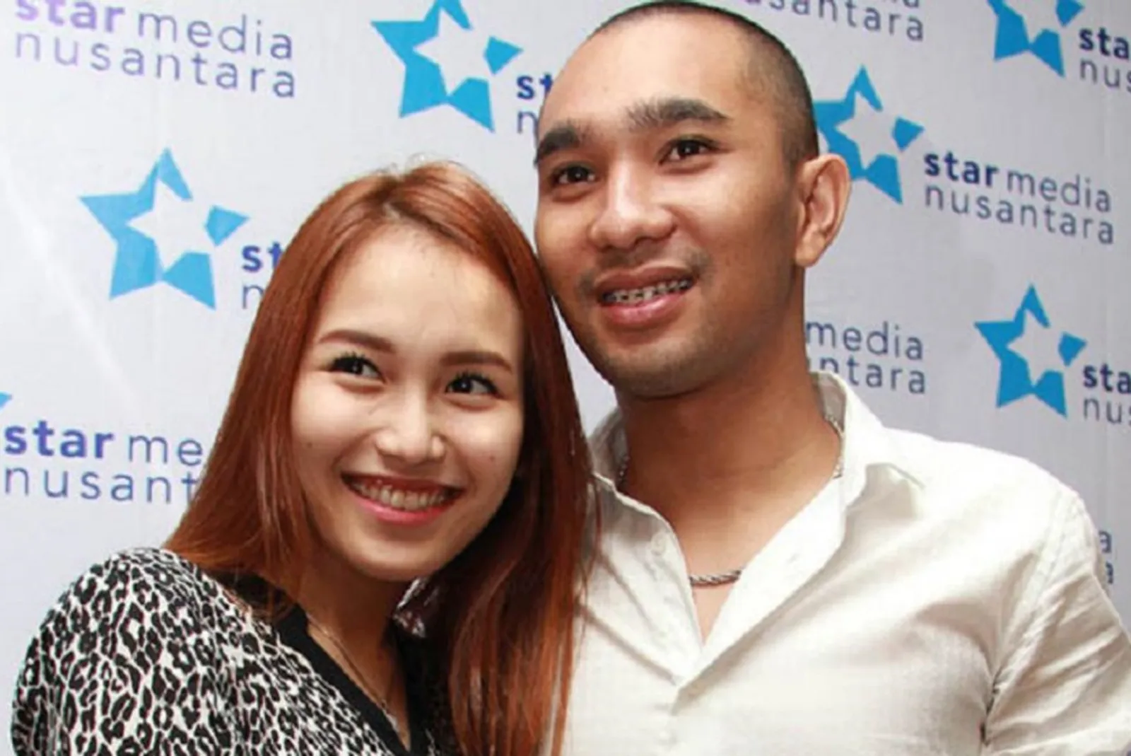 6 Penyanyi Dangdut yang Menikah Diam-Diam, Terbaru Happy Asmara!