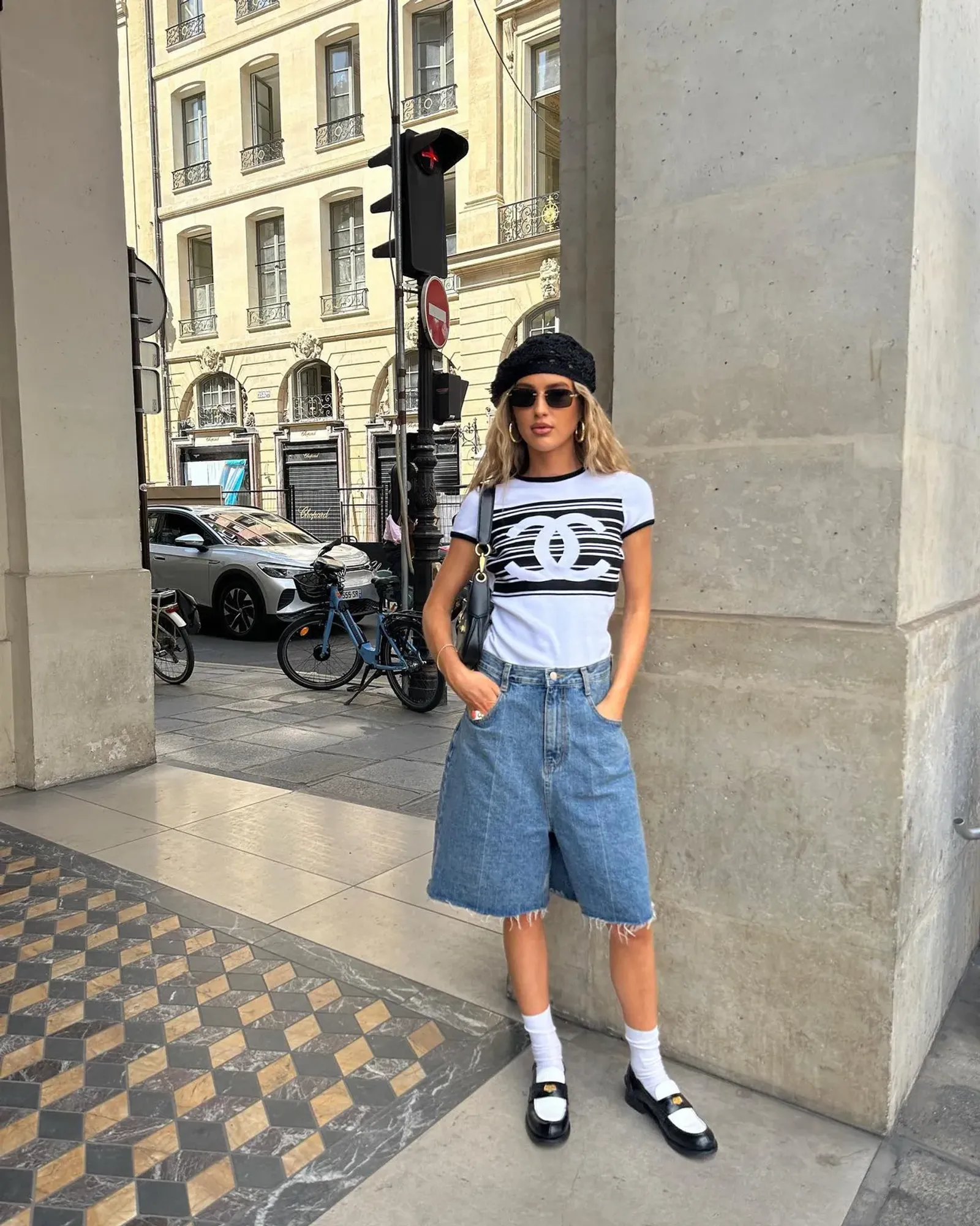 5 OOTD Kece dan Kekinian dengan Denim Shorts