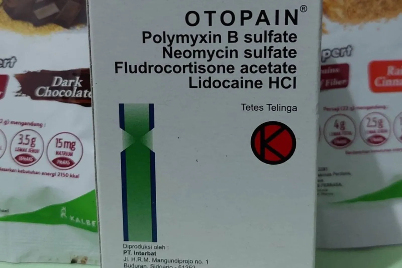 8 Rekomendasi Obat Tetes Telinga untuk Mengeluarkan Kotoran, Ampuh!