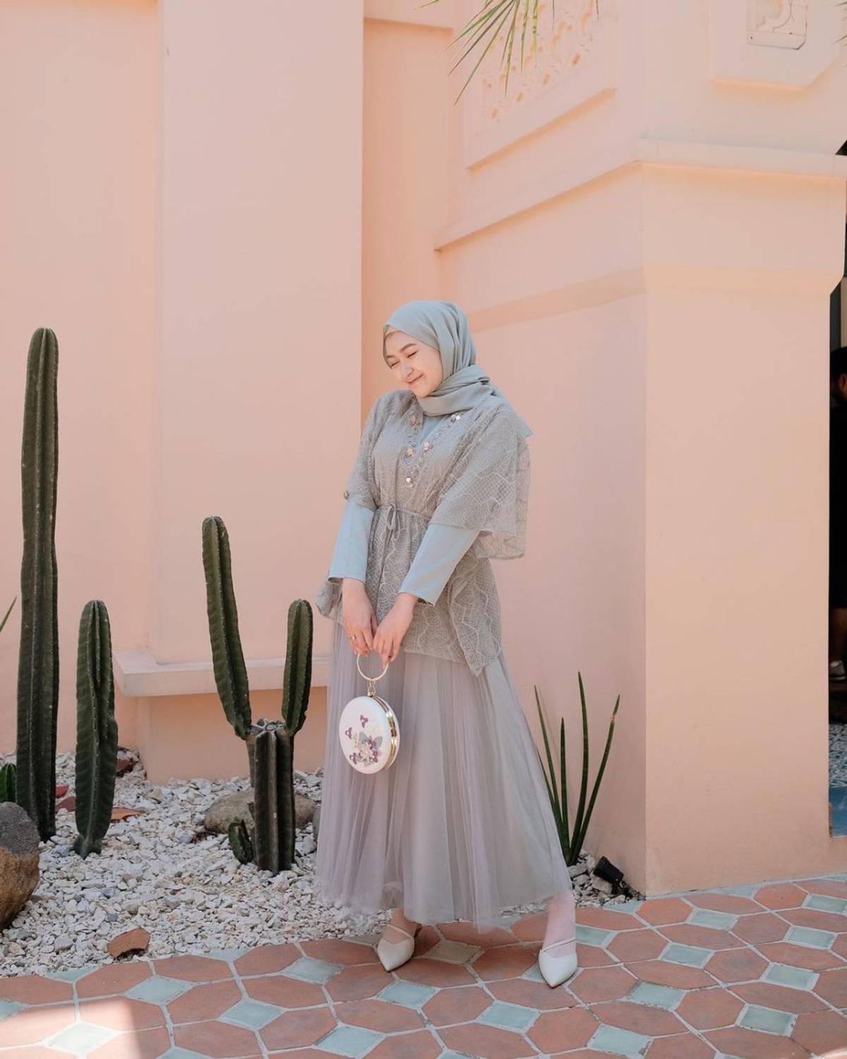Inspirasi OOTD Rok Tutu Hijab Kondangan 4