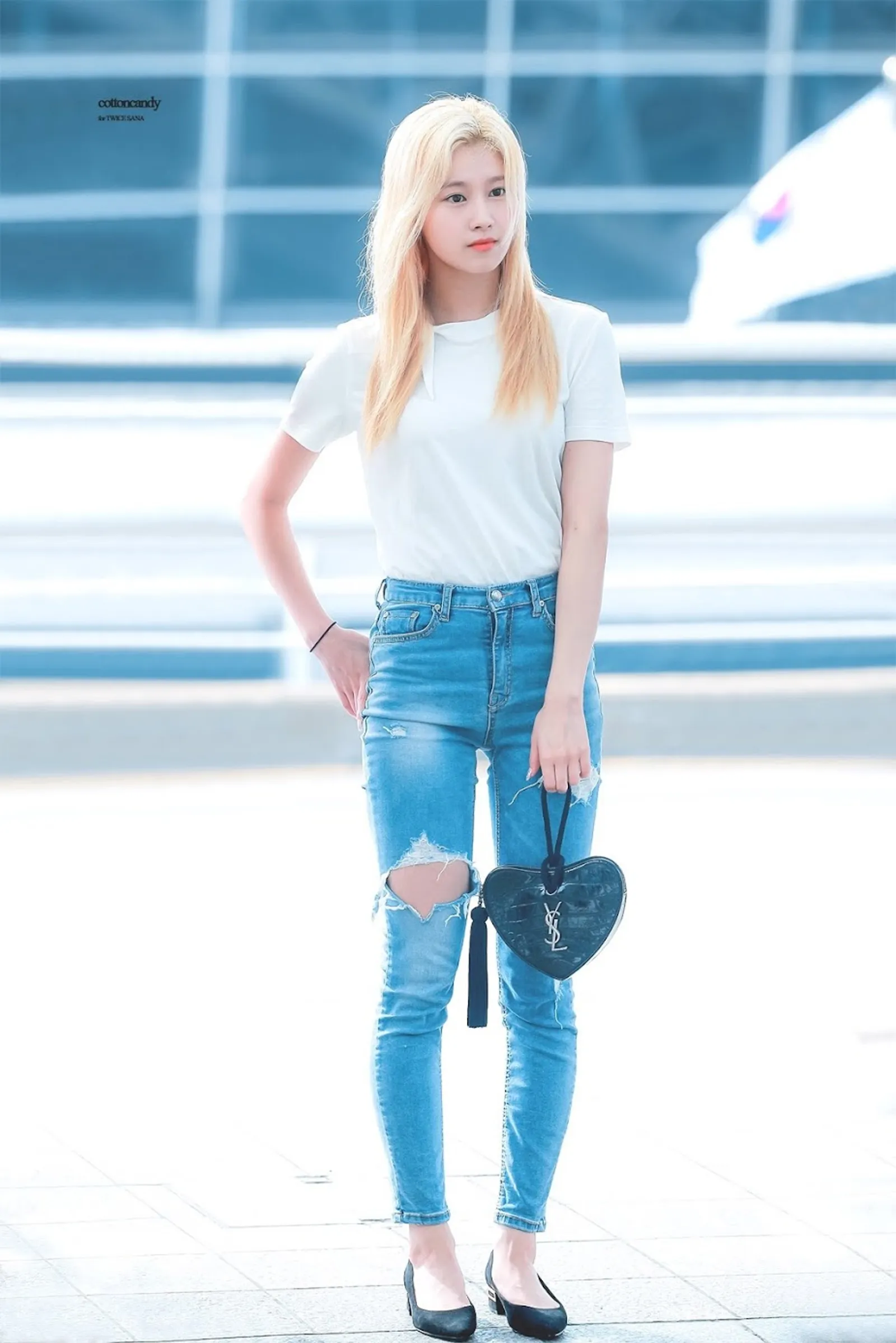 5 Inspirasi OOTD Simpel dengan Skinny Jeans A La Korean Style