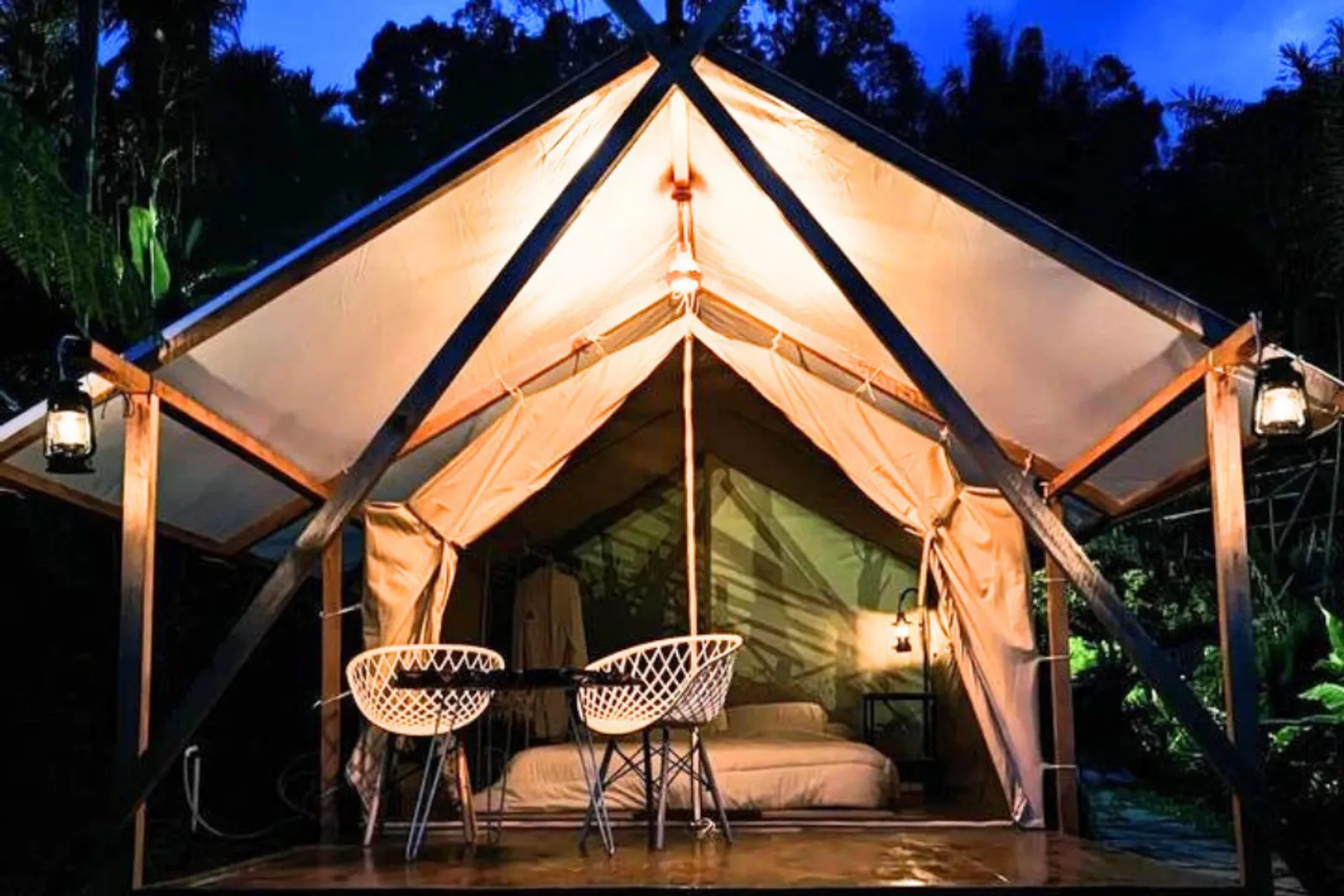 Sikabu Glamping, Sumatra Barat: Lokasi, Rute, dan Daya Tarik