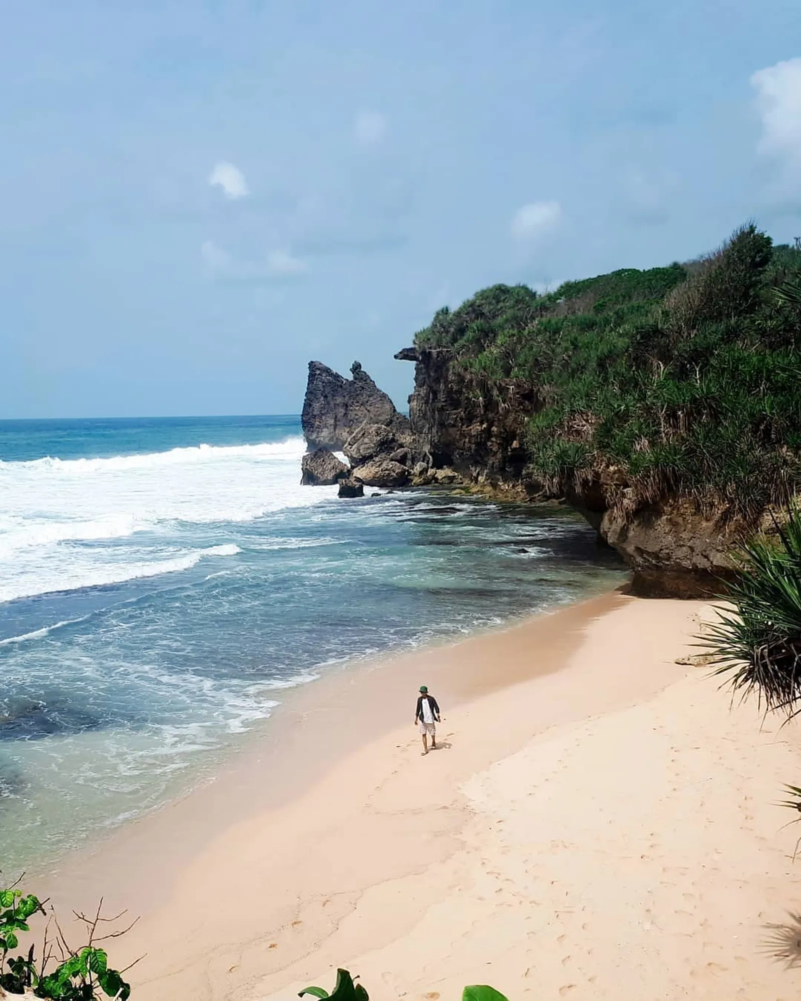 Pantai Widodaren: Hidden Gem Yogyakarta yang Harus Dikunjungi!