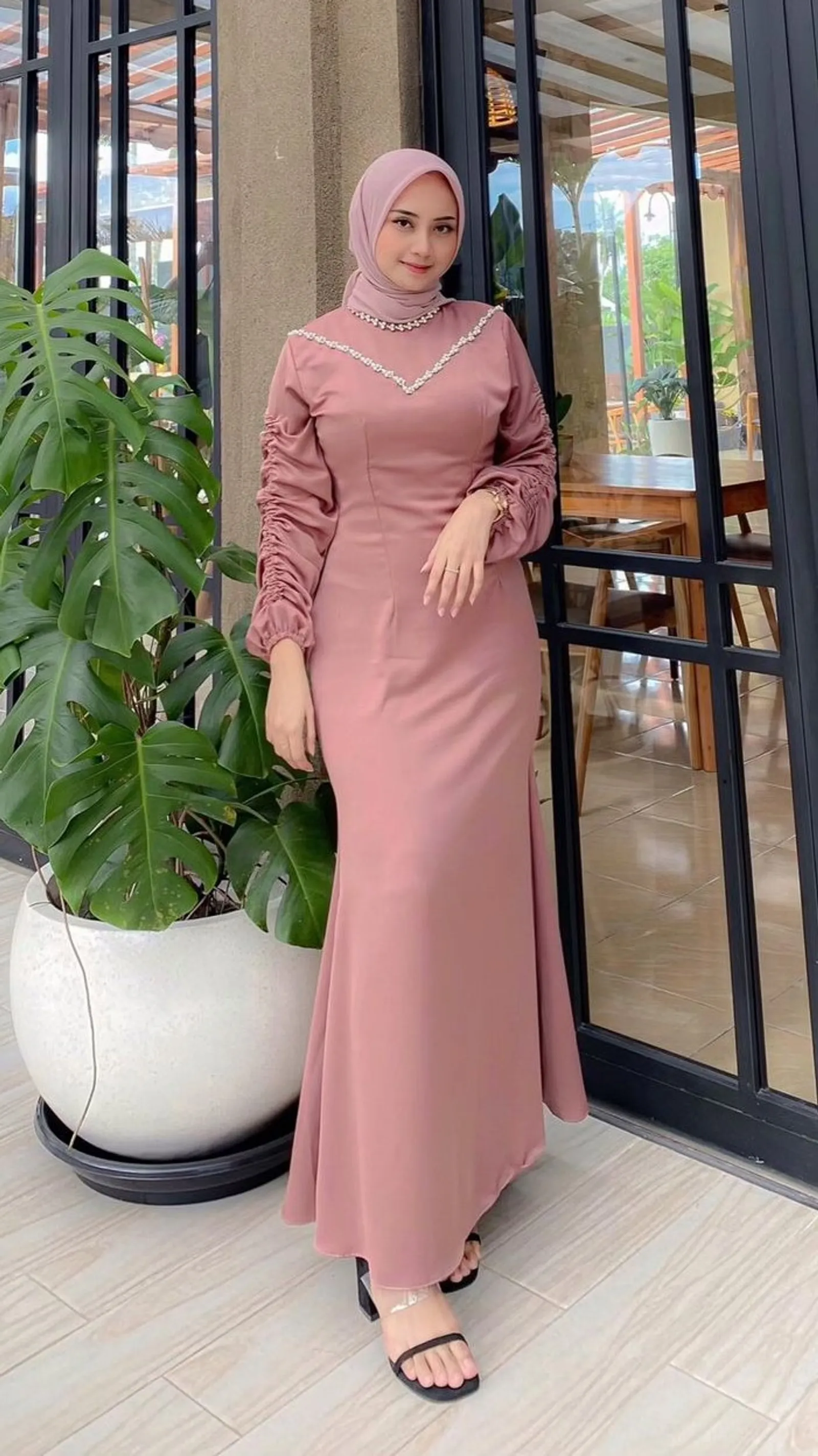 10 Model Baju Seragam Pesta Kekinian, Anggun dan Fashionable