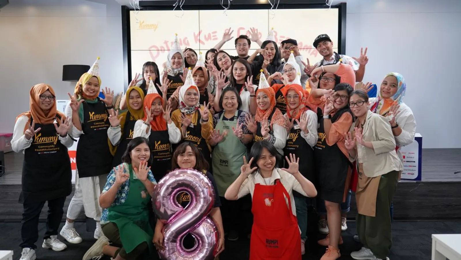Yummy Rayakan Anniversary ke-8 Bersama Komunitasnya, Seru Banget!