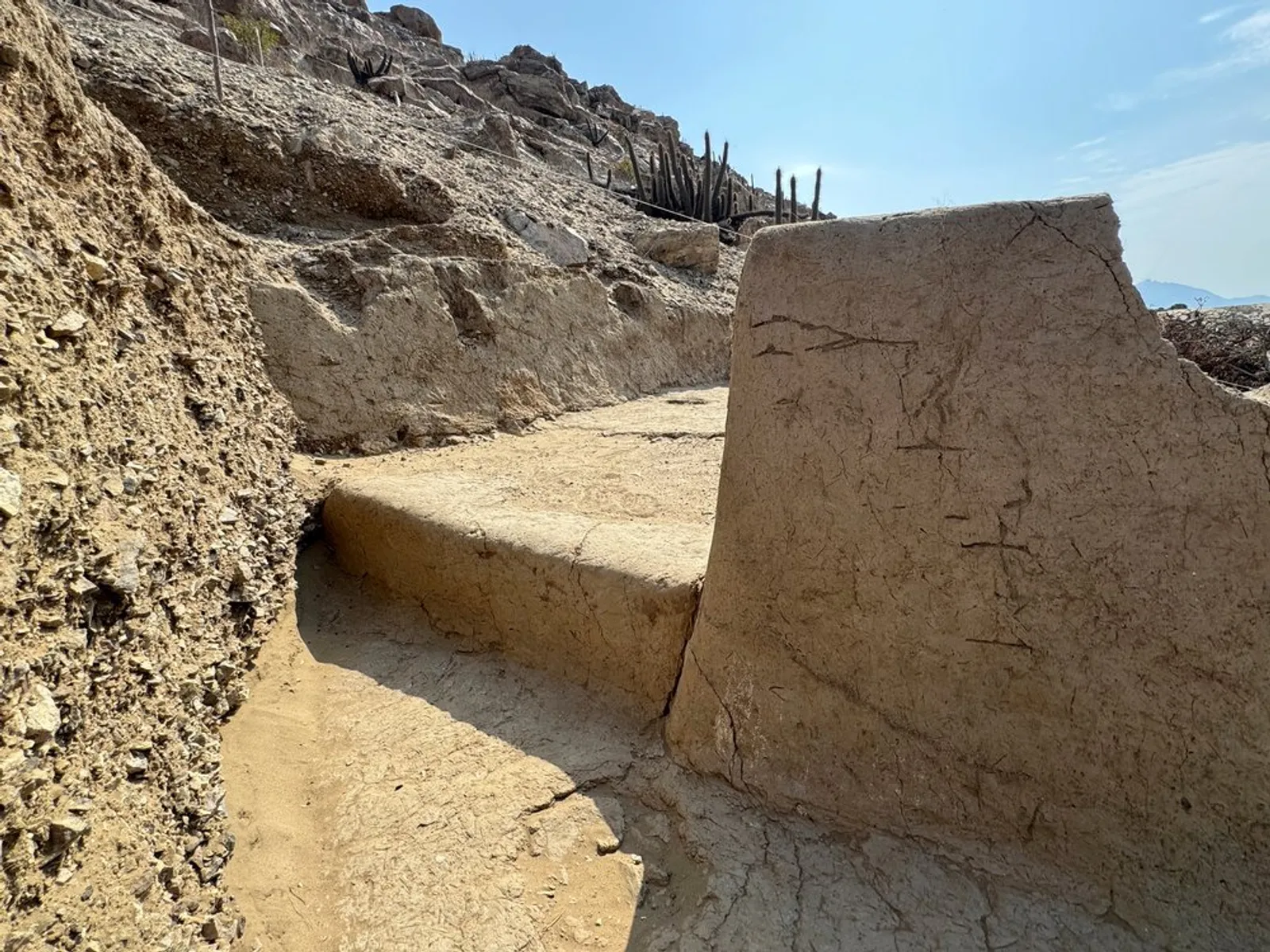 Kuil Berusia 4.000 Tahun Terkubur di Bukit Pasir di Peru, Apa Isinya?