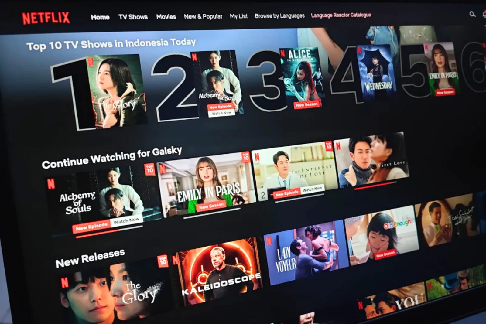 Cara Mengganti Bahasa di Netflix, Bisa Lewat Ponsel, Lho!