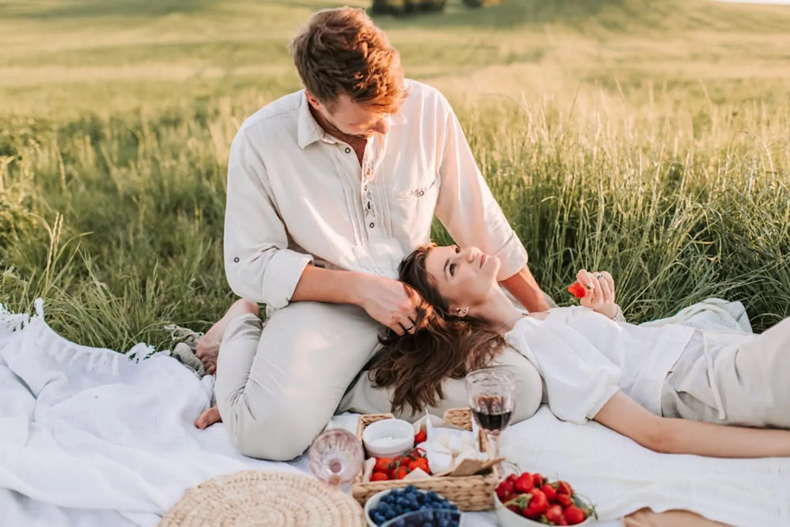 7 Ide Quality Time Pasangan yang Sederhana tapi Romantis