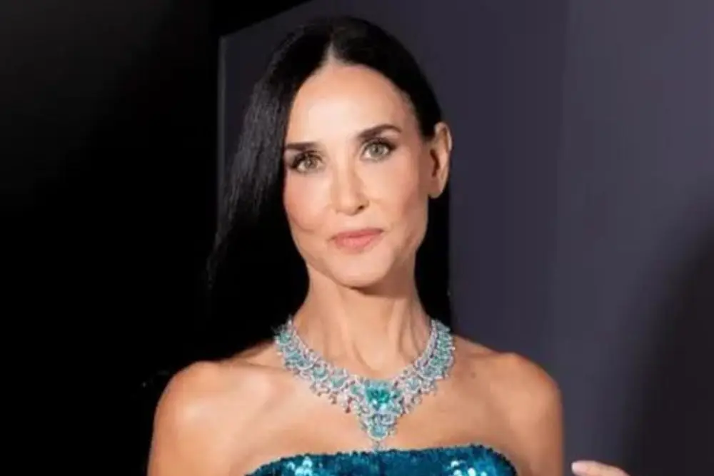 Gaya Makeup Demi Moore, Elegan & Memesona!