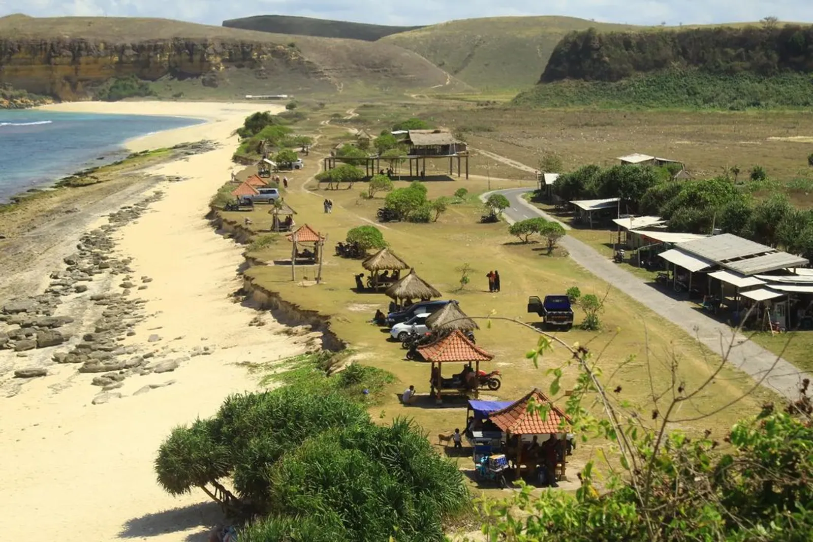 6 Aktivitas Seru di Pantai Kura-kura Lombok yang Harus Kamu Coba