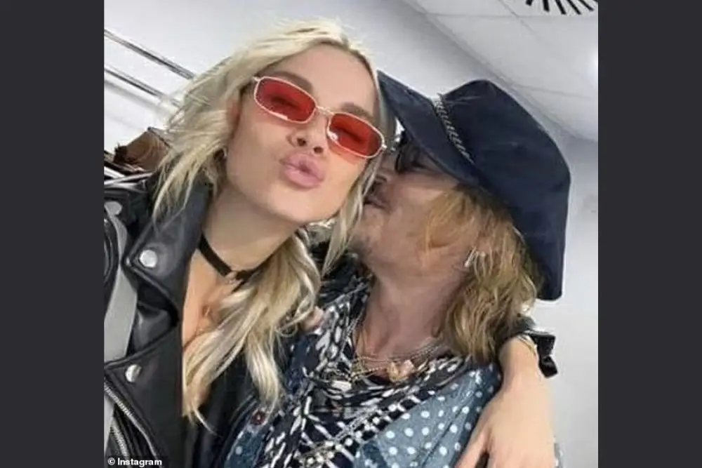 Siap Buka Hati, Johnny Depp Dirumorkan Pacaran dengan Model Rusia