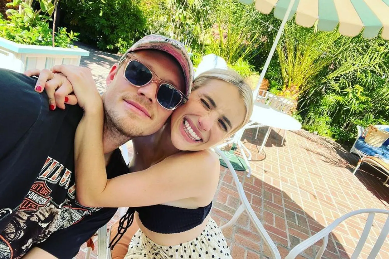 Dua Tahun Pacaran, Emma Roberts dan Cody John Tunangan