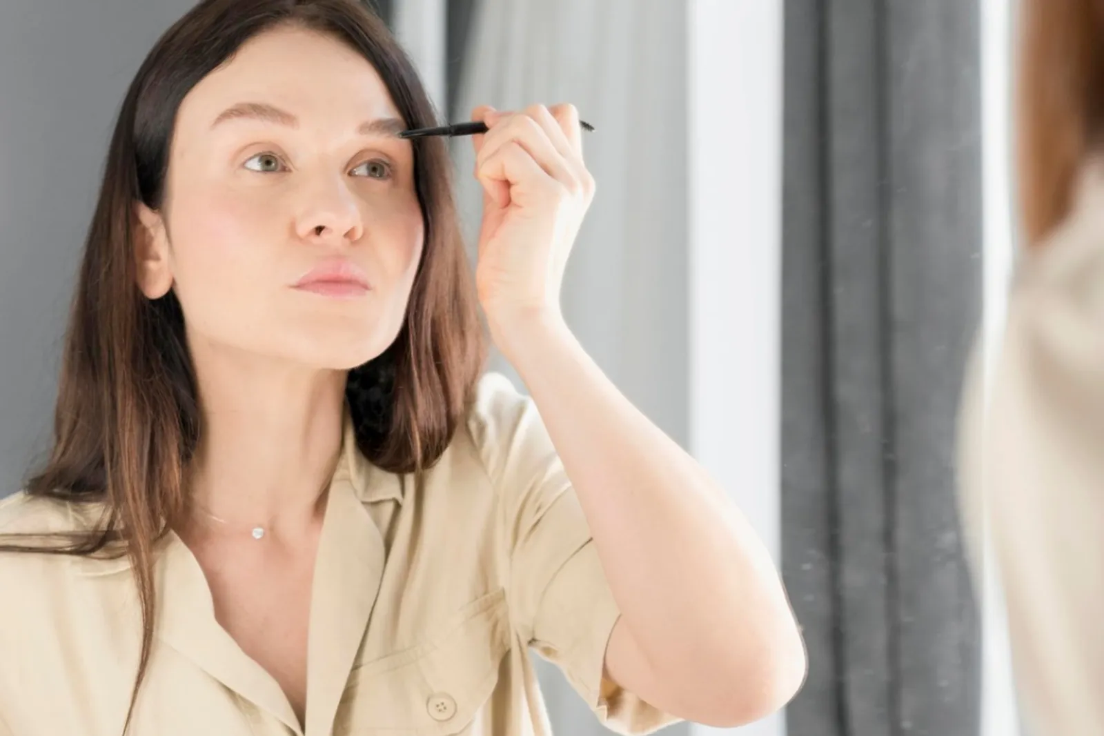 11 Urutan Makeup yang Benar agar Tahan Lama, Bye-Bye Touch Up!