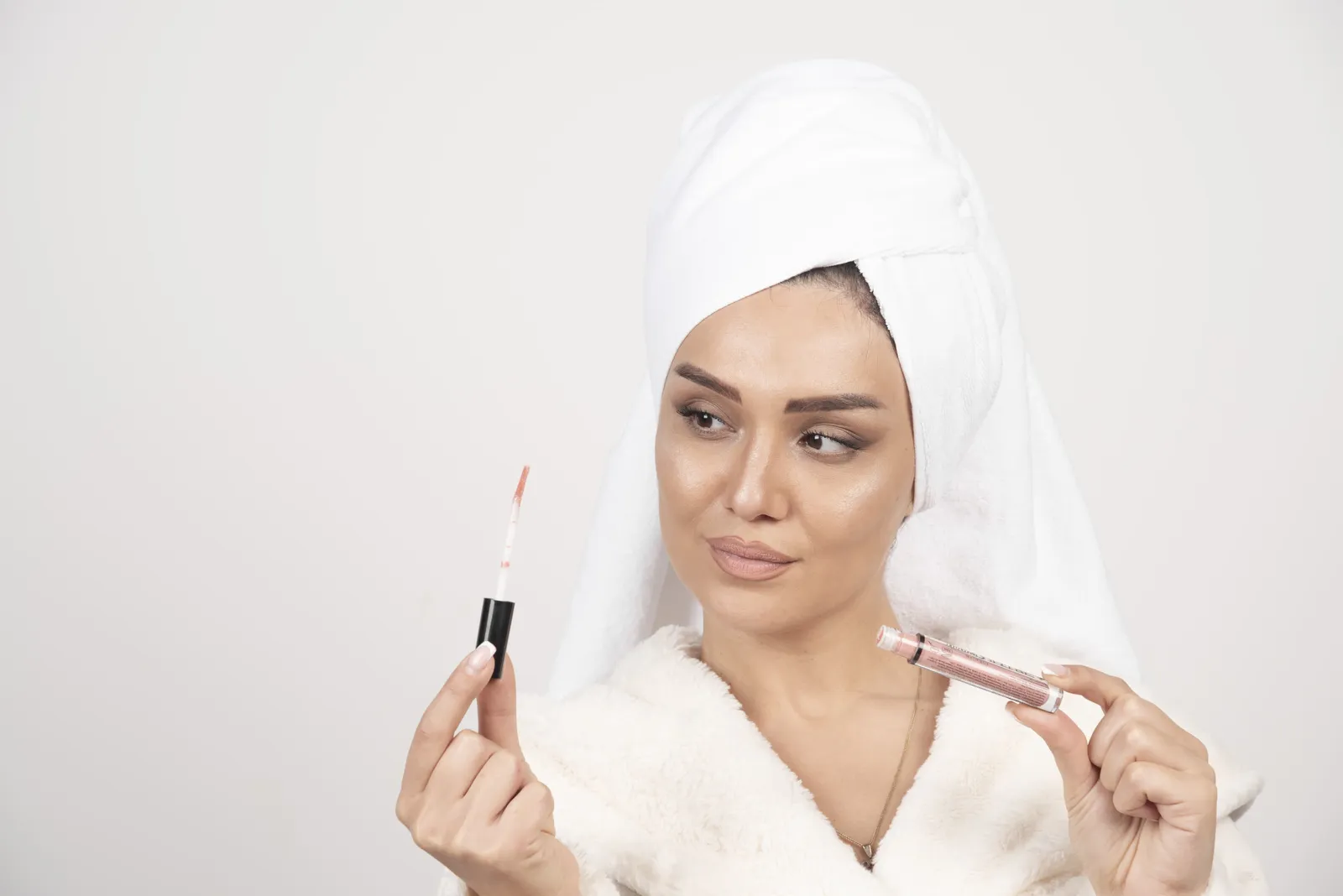 11 Urutan Makeup yang Benar agar Tahan Lama, Bye-Bye Touch Up!