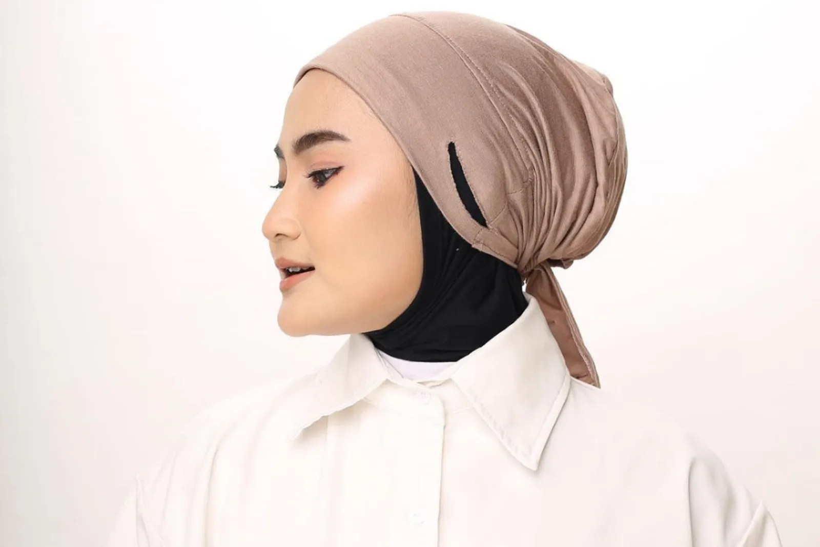 6 Rekomendasi Warna Ciput yang Cocok untuk Semua Warna Jilbab