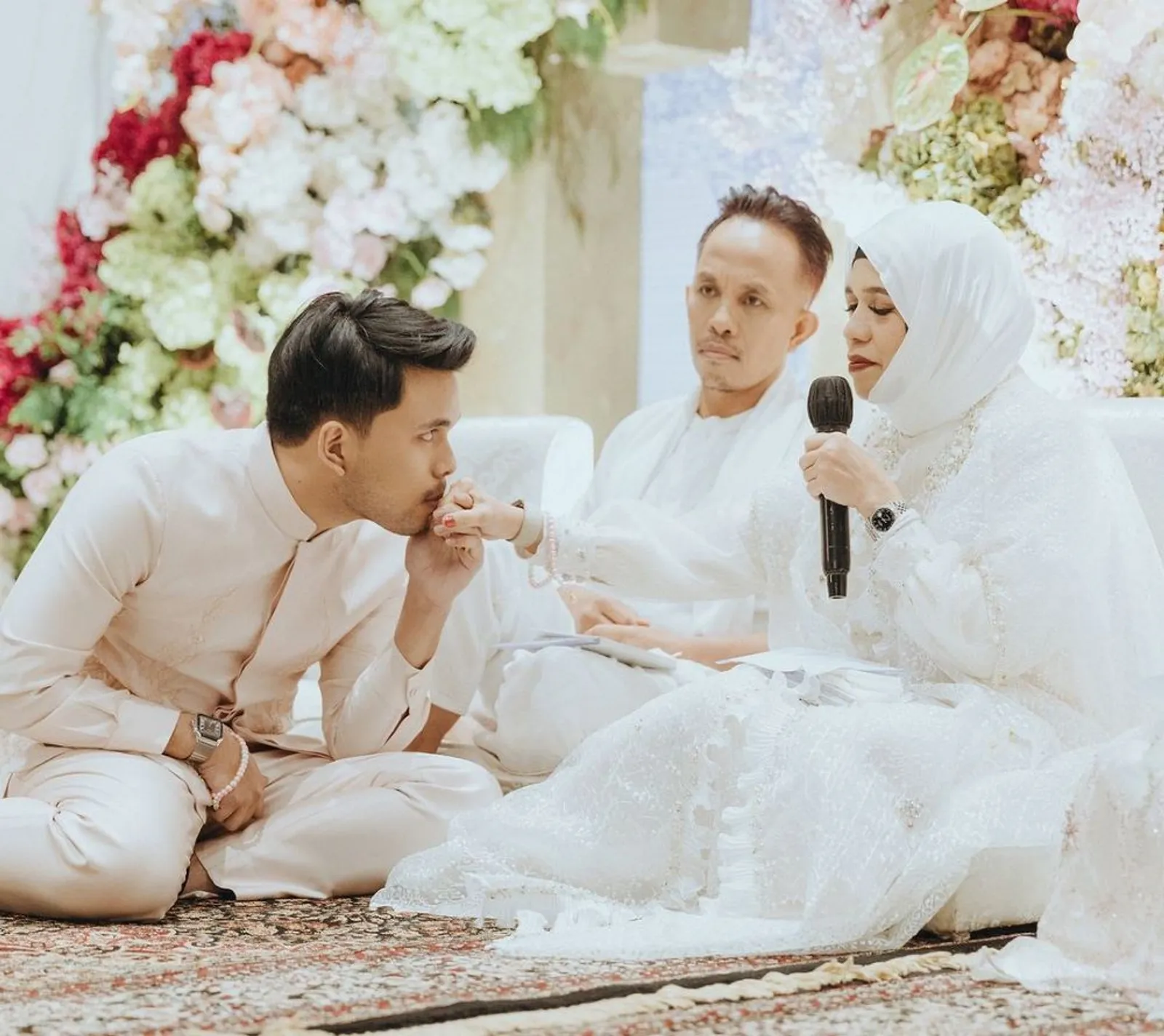 Jelang Nikah, Ini 8 Momen Haru Pengajian dan Siraman Aaliyah Massaid