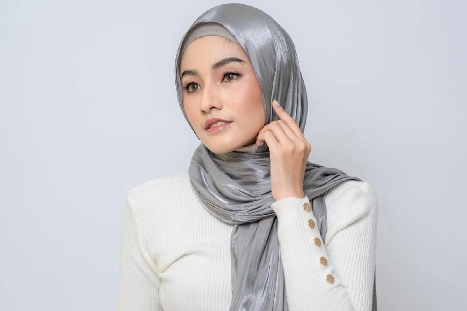 6 Rekomendasi Warna Ciput yang Cocok untuk Semua Warna Jilbab