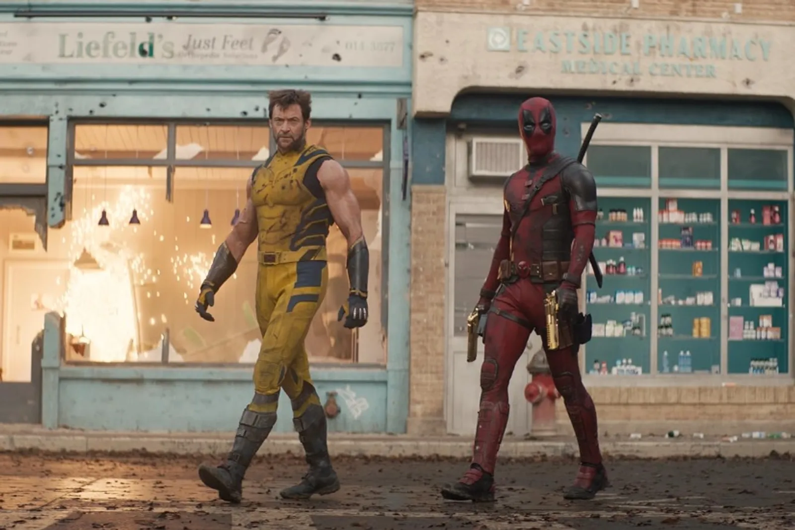Review ‘Deadpool & Wolverine’: Bangkitnya Gairah Film Superhero?