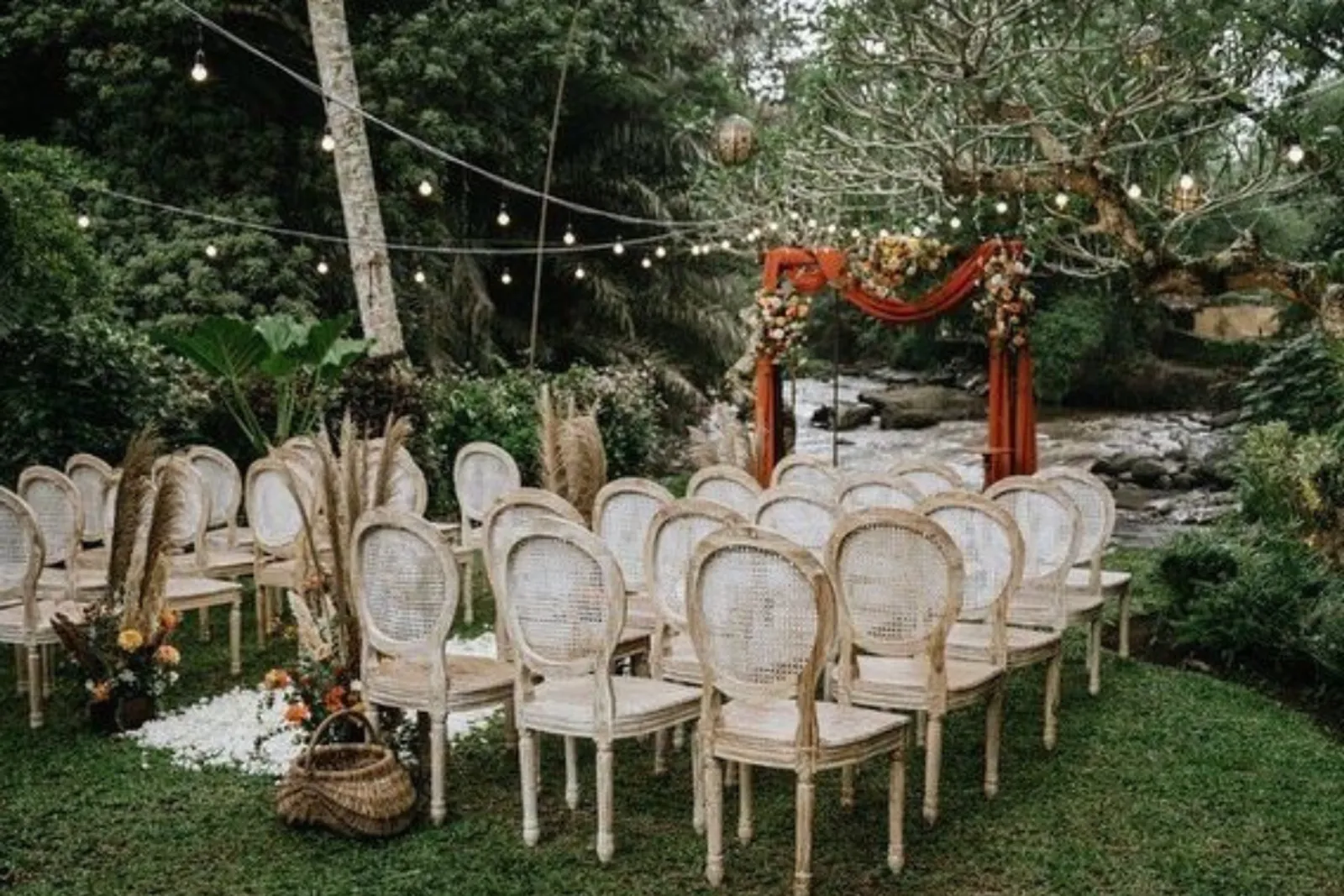 8 Rekomendasi Venue Wedding Outdoor di Bali dengan Pemandangan Indah