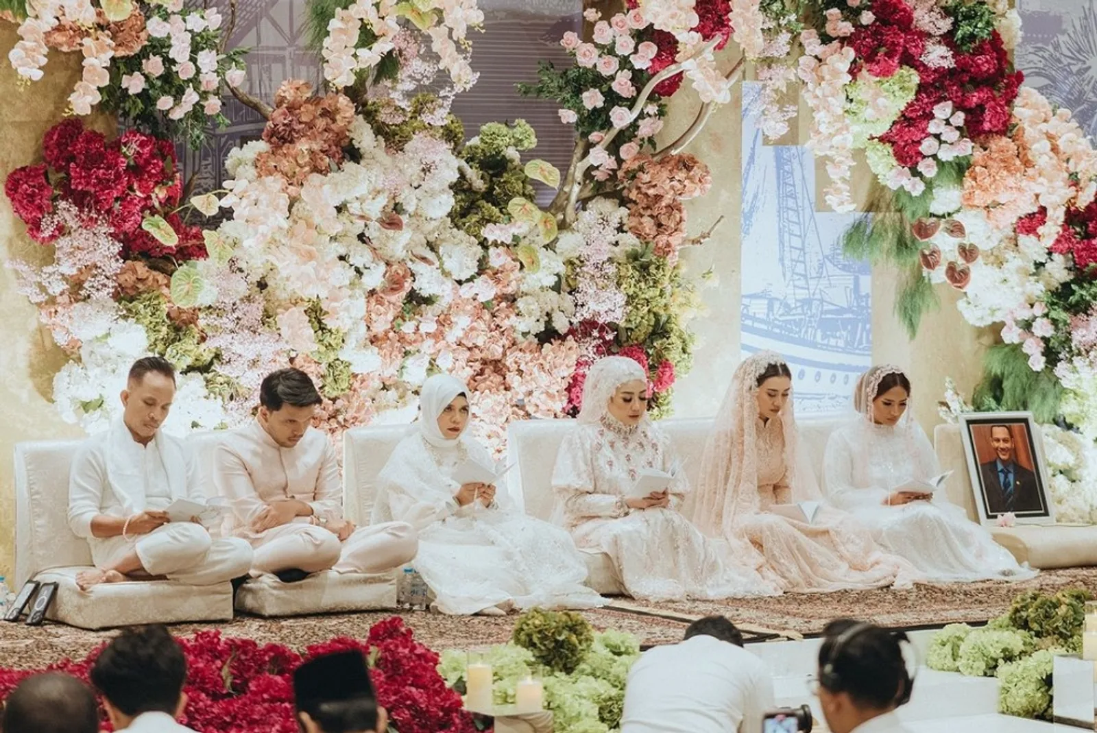 5 Artis yang Menggelar Pengajian Jelang Nikah Bersama Pasangan