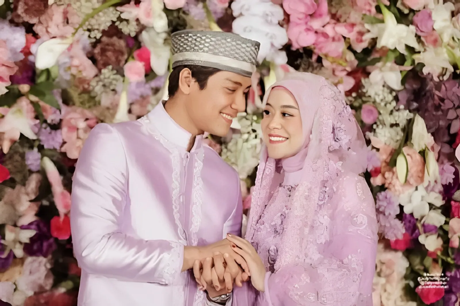 5 Artis yang Menggelar Pengajian Jelang Nikah Bersama Pasangan