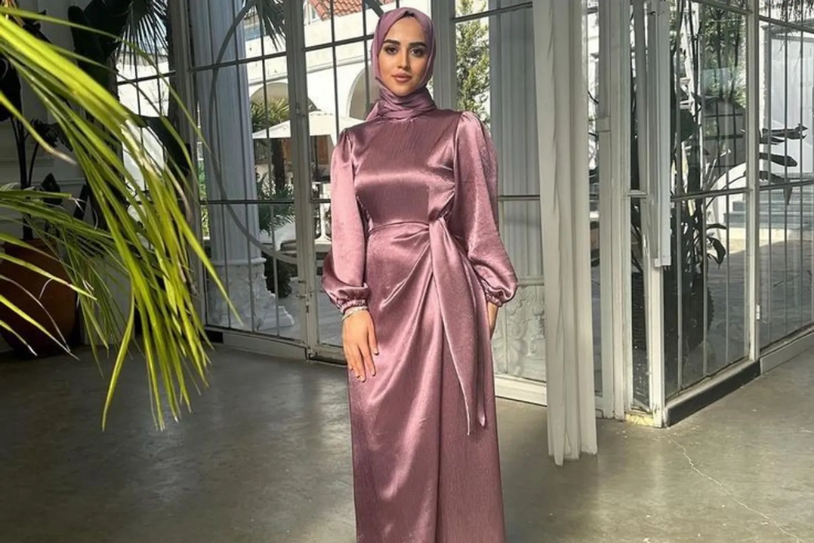 Baju Warna Mauve Cocok dengan Jilbab Warna Apa? Ini 7 Inspirasinya