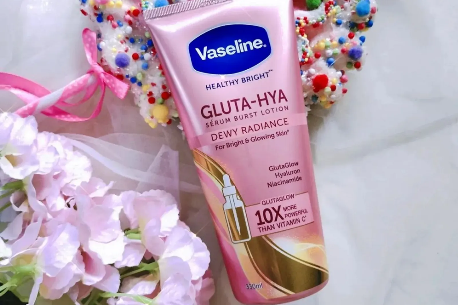 5 Perbedaan Vaseline Gluta Hya Pink dan Gold, Sudah Tahu?