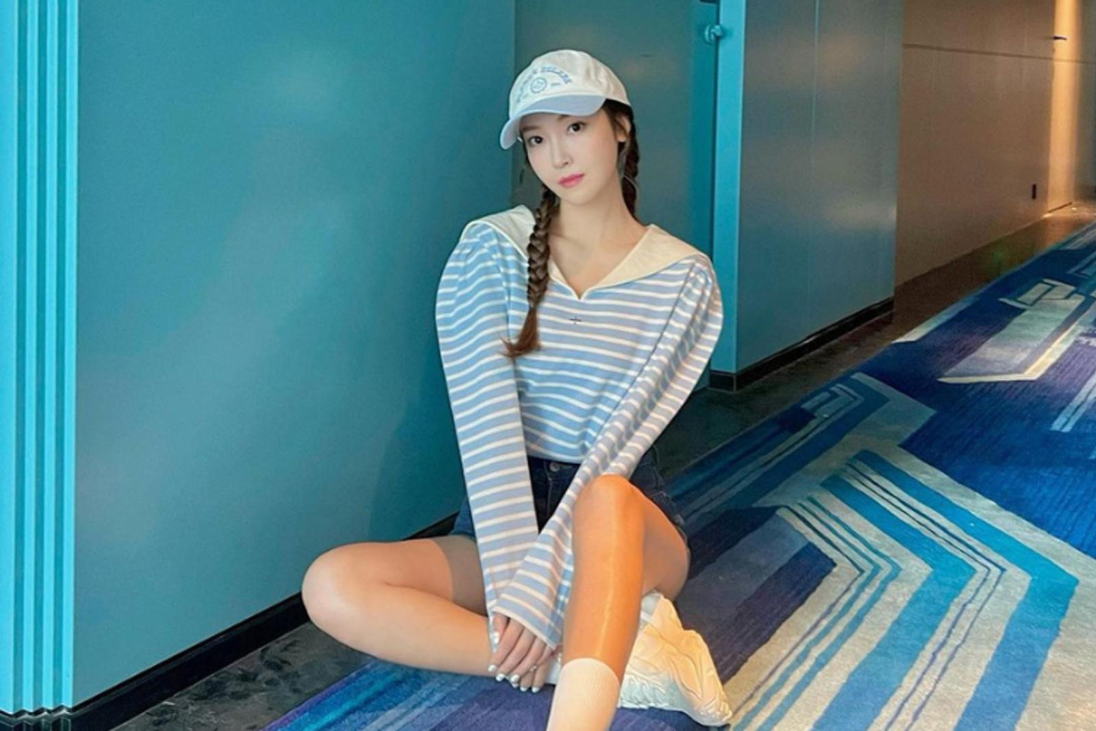 10 OOTD Pakai Topi buat ke Mall A La Jessica eks SNSD, Simpel!