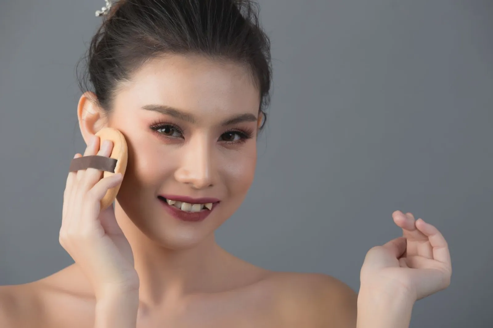 Marinated Makeup, Tren Makeup TikTok yang Glowing dan Tahan Lama