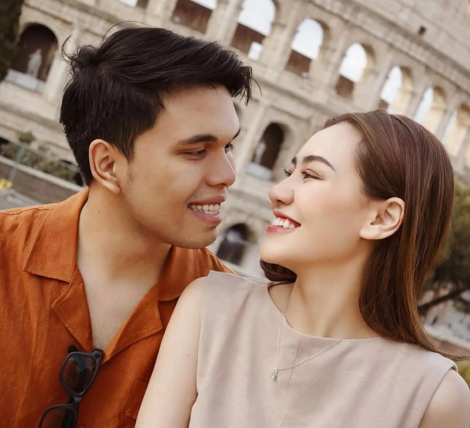 7 Potret Honeymoon Aaliyah Massaid dan Thariq Halilintar di Italia