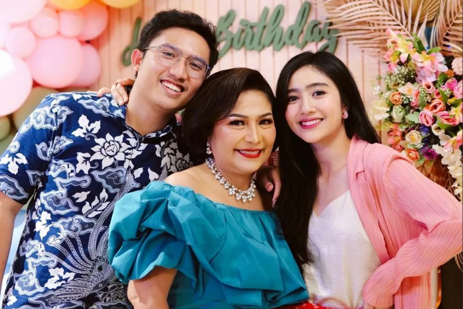 7 Fakta Keluarga Febby Rastanty, Sepupu dengan Ranty Maria