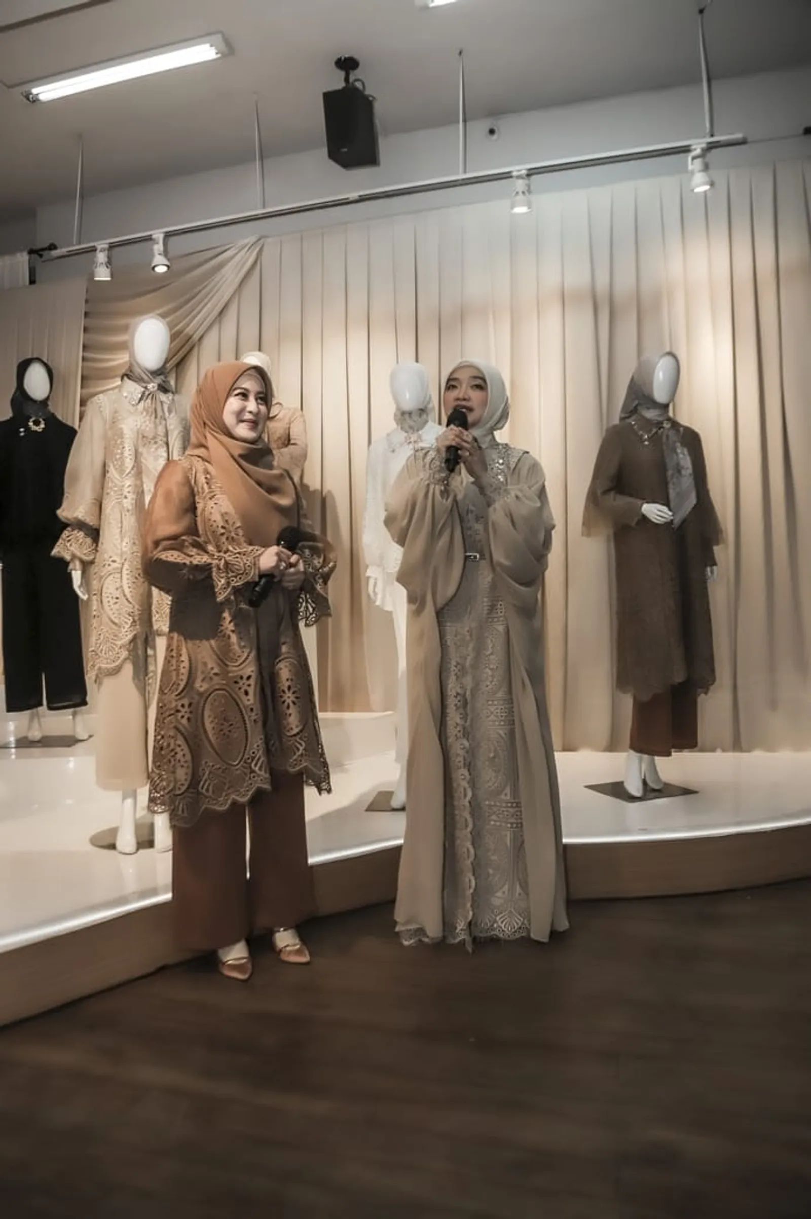 Kolaborasi Ayu Dyah Andari x Zeta Privé Lahirkan 'HOUSE OF AZ'