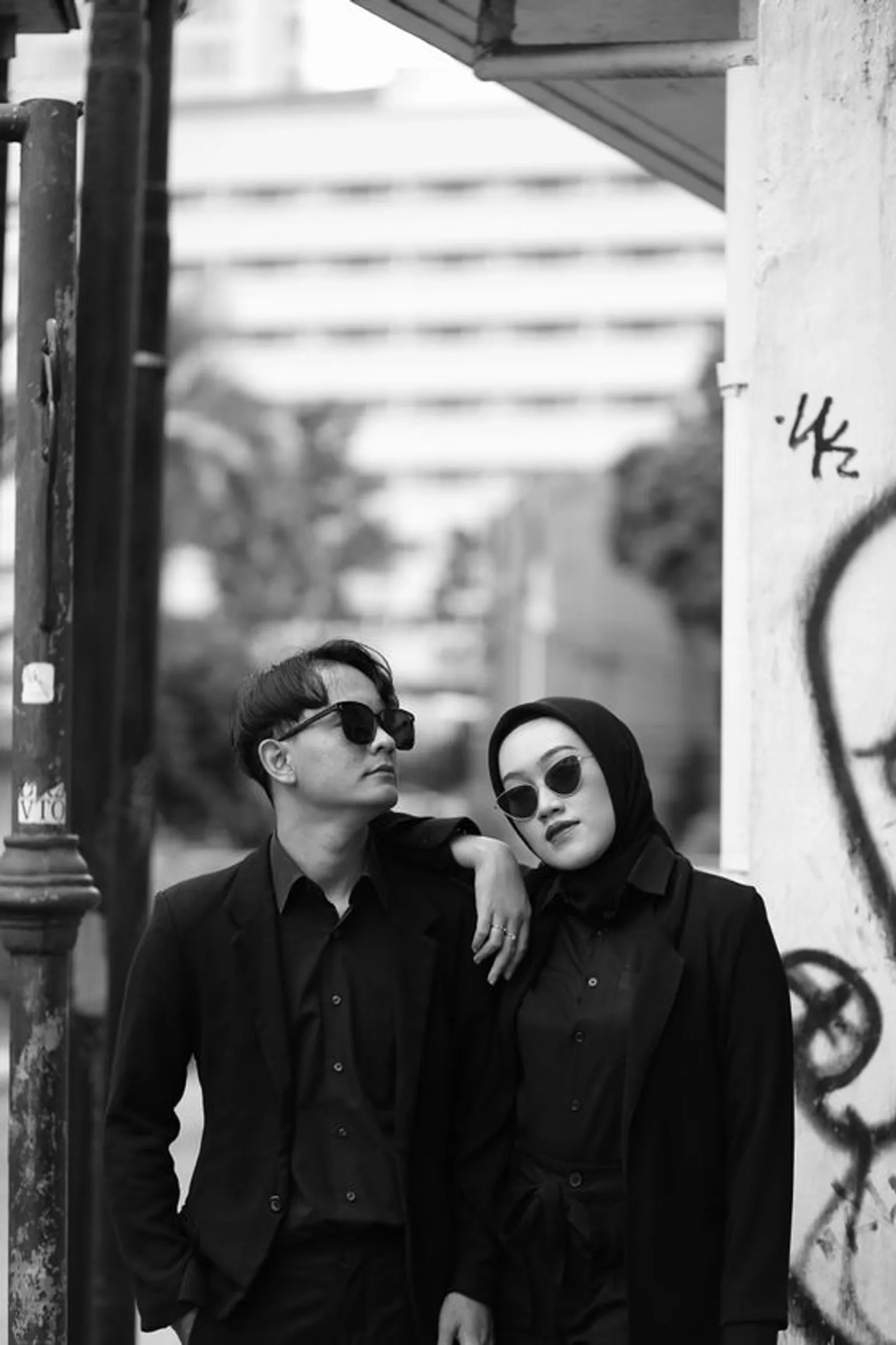 12 Ide Prewedding a la Mafia, Classy dan Cool Banget!