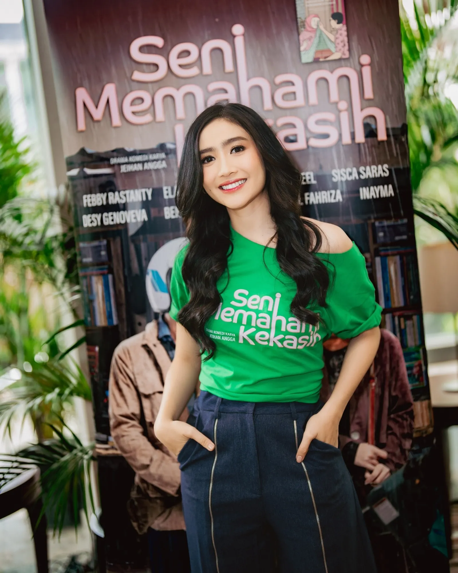 Potret Pemain Film Seni Memahami Kekasih, Ada Febby Rastanty!