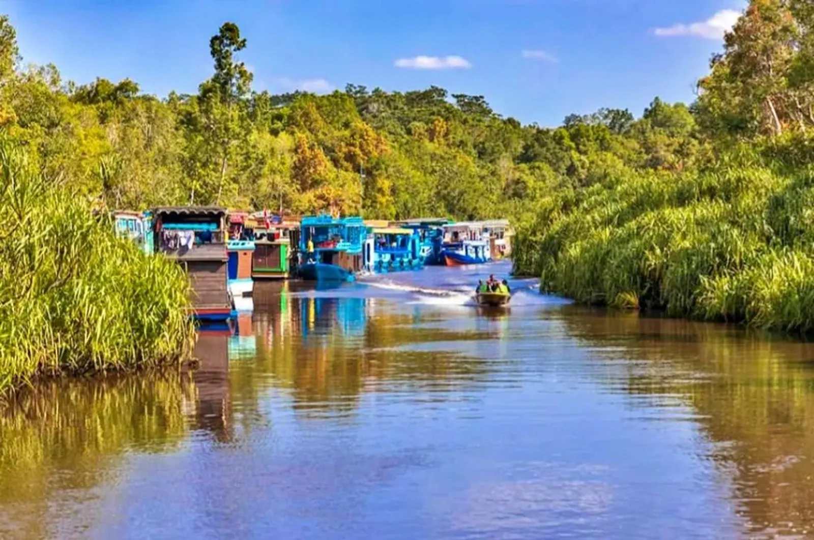 7 Destinasi Wisata Kalimantan Tengah, Pesona Alam di Tanah Borneo