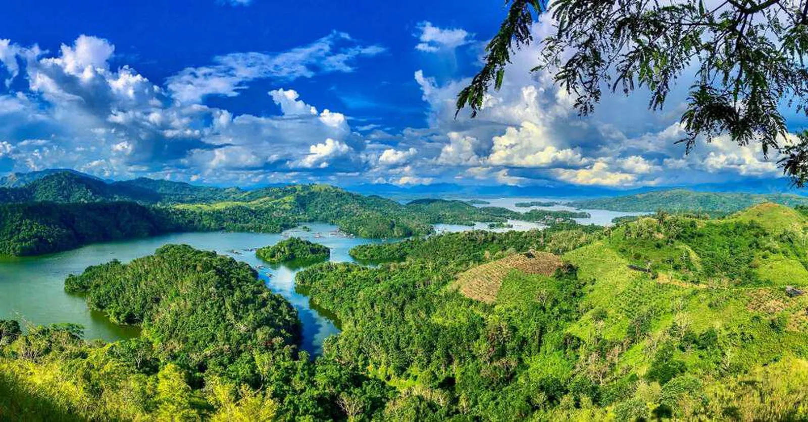 8 Destinasi Wisata Kalimantan Selatan, Ada Pasar Terapung!