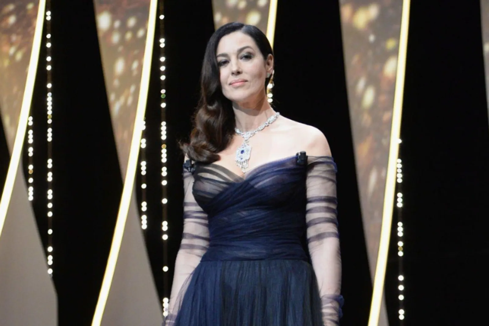 Gaya Asli Monica Bellucci, Pemeran Delores di Film 'Beetlejuice 2'