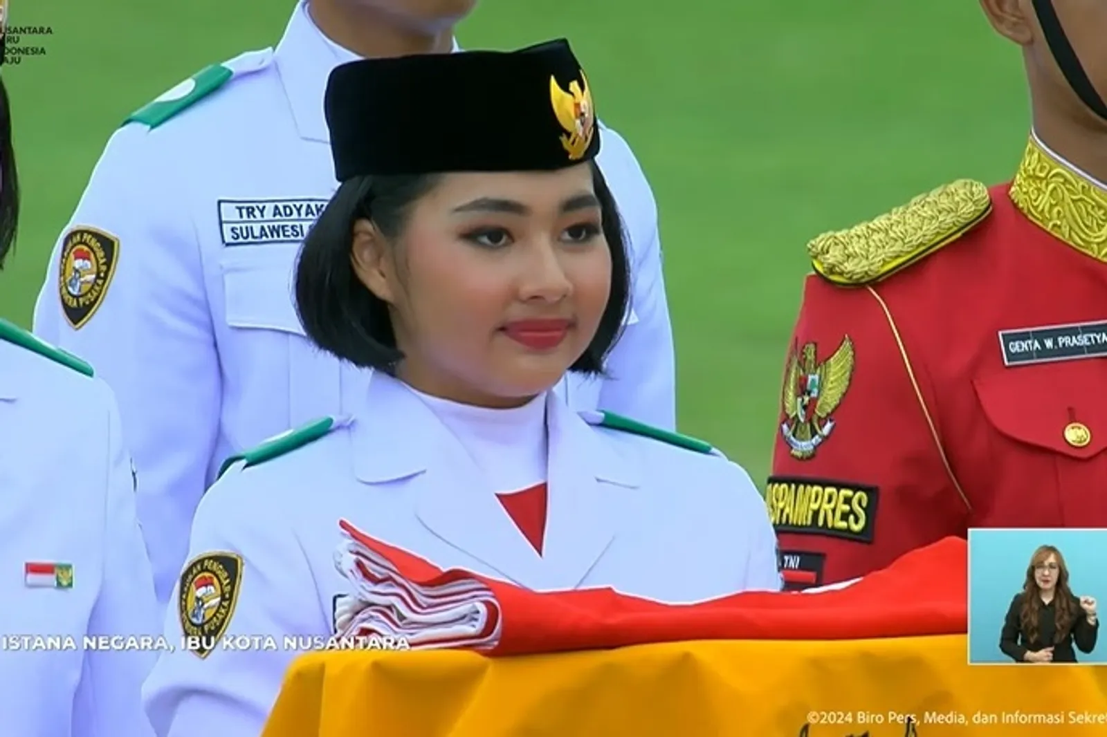 Potret Livenia Evelyn Kurniawan, Pembawa Baki Upacara 17 Agustus IKN 