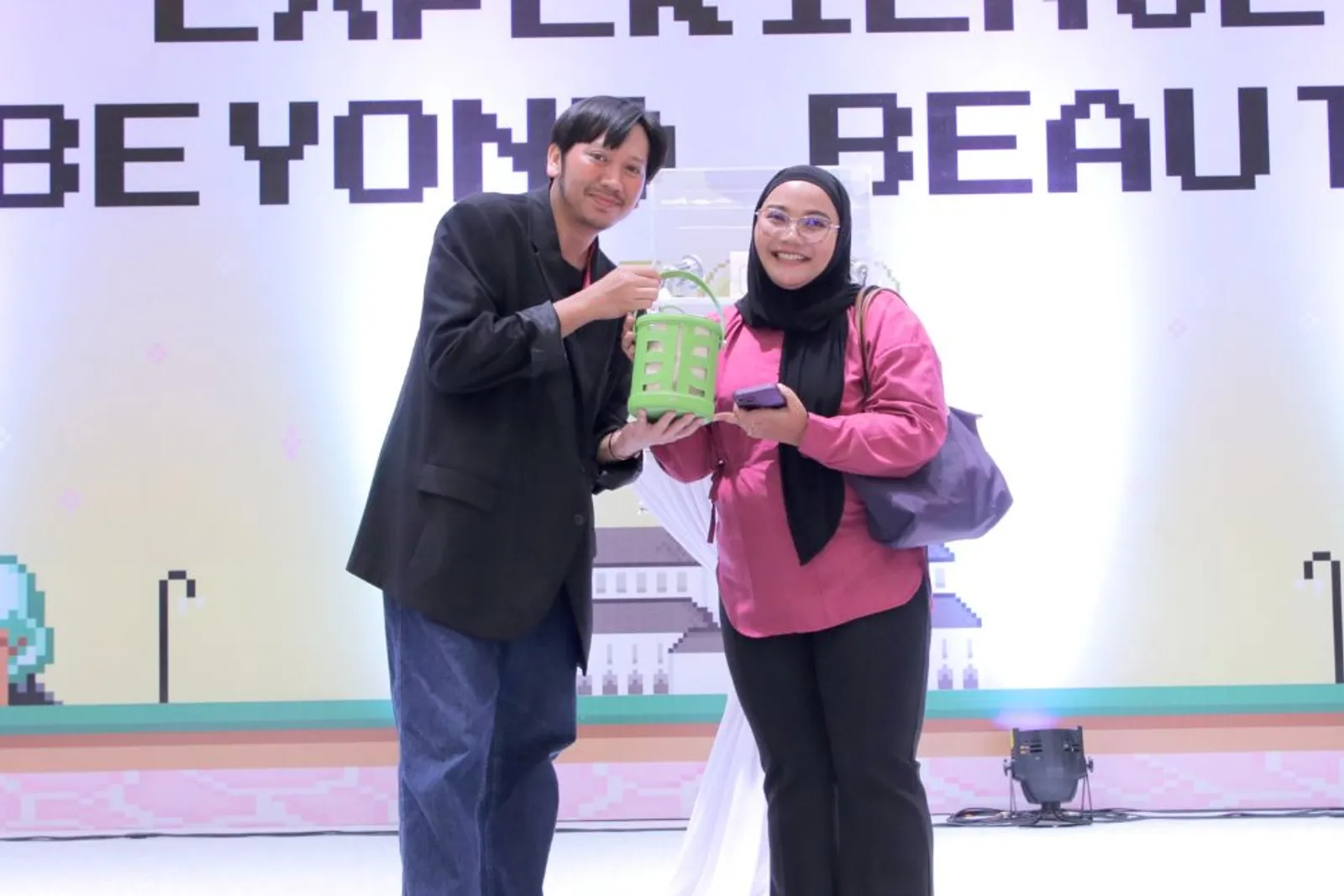 10 Potret Excited Para Pemenang Raffle Prize BFA Bandung 2024