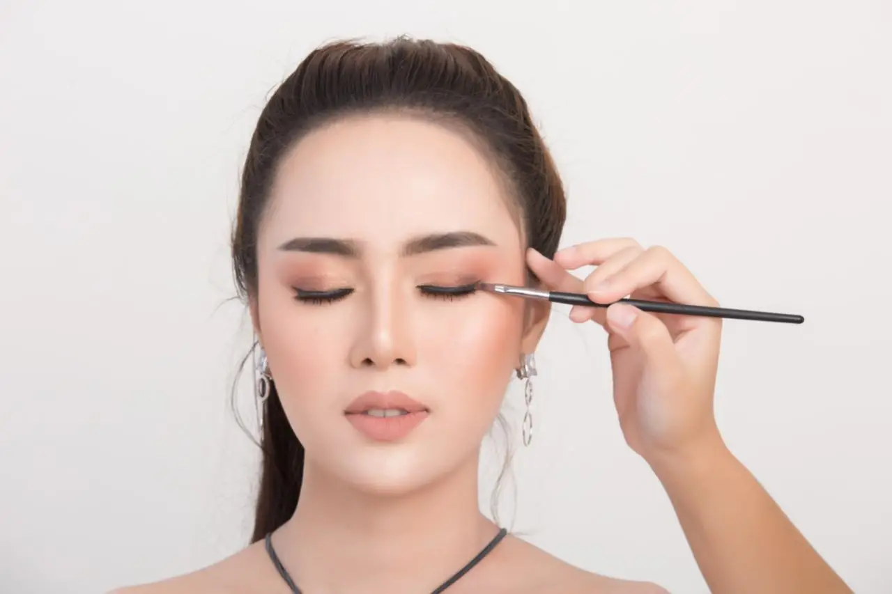 Tips Dapatkan Latina Makeup Look, Statement!