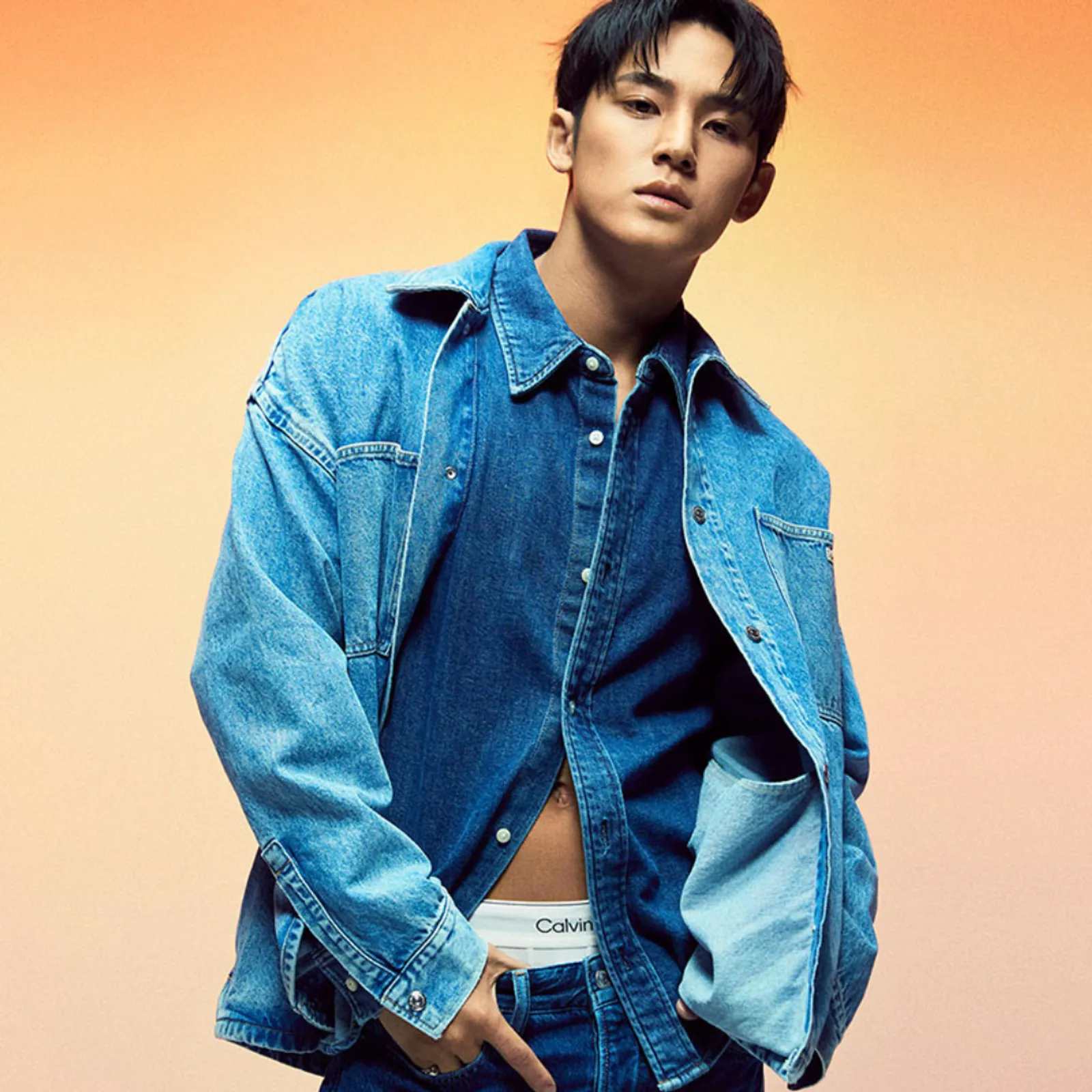 Mingyu 'SEVENTEEN' Debut di Campaign Terbaru Calvin Klein