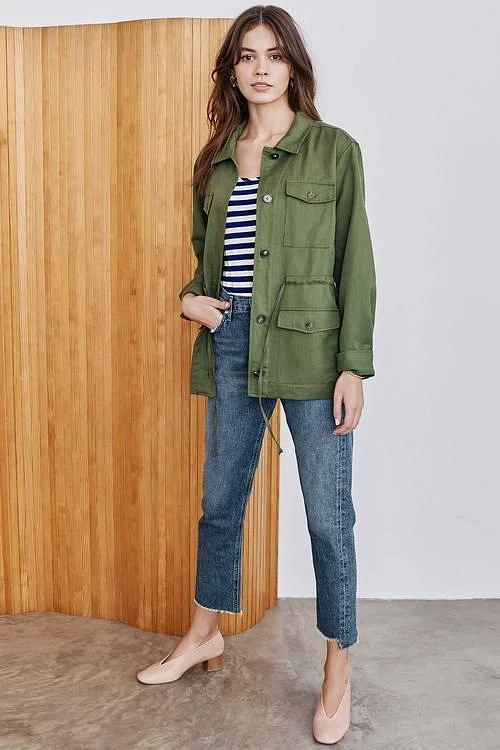 Tips Padu-padan Baju Warna Olive Green