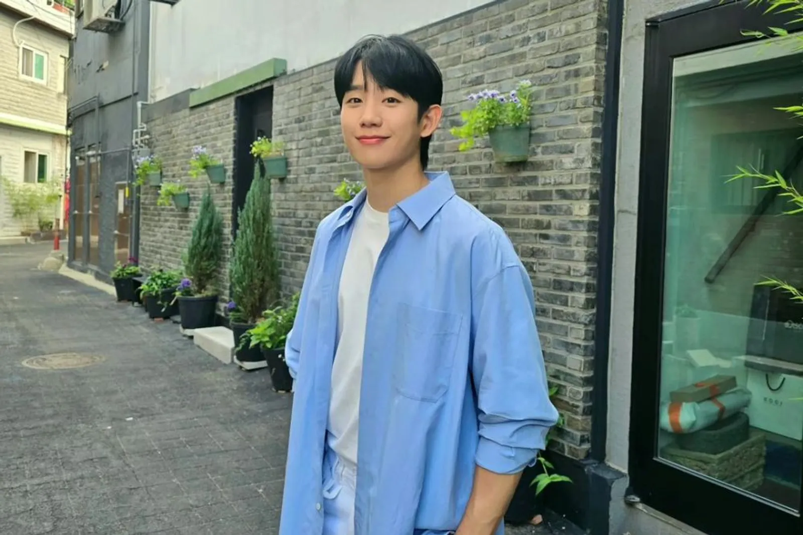 6 Fakta Keluarga Jung Hae In, Kakeknya Filsuf Besar Era Joseon