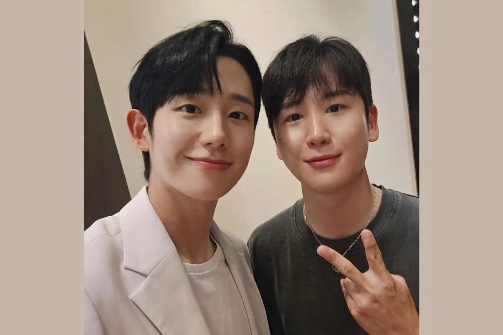 6 Fakta Keluarga Jung Hae In, Kakeknya Filsuf Besar Era Joseon