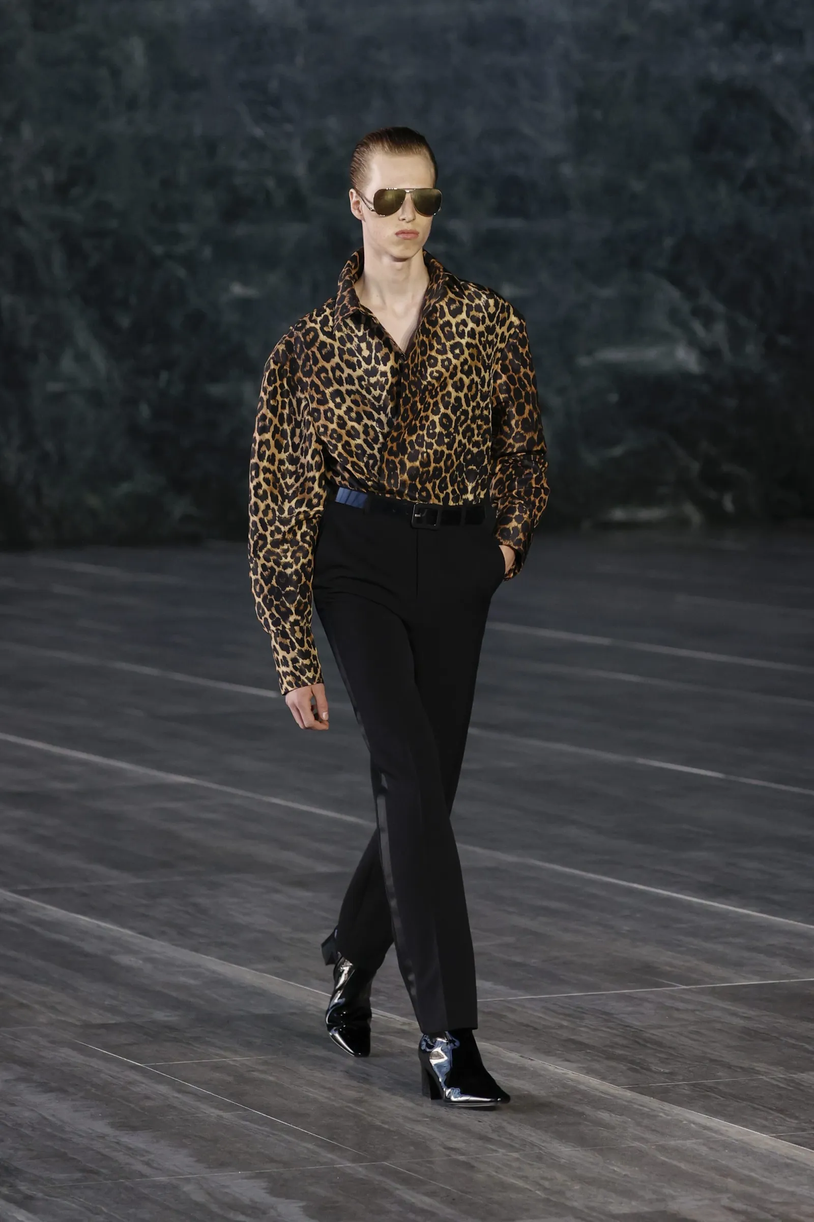 7 Brand Fashion Terkenal yang Populerkan Lagi OOTD Motif Leopard